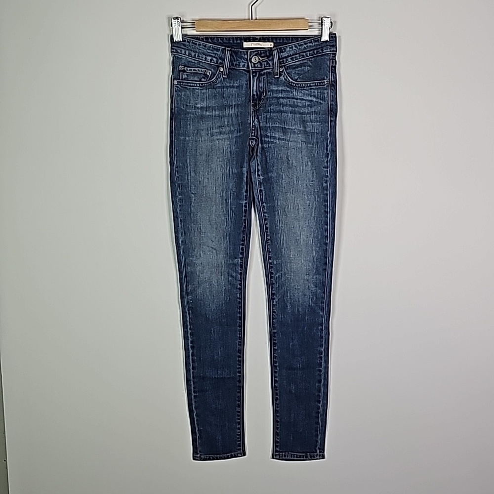 LEVI'S 711 24x32 skinny jeans